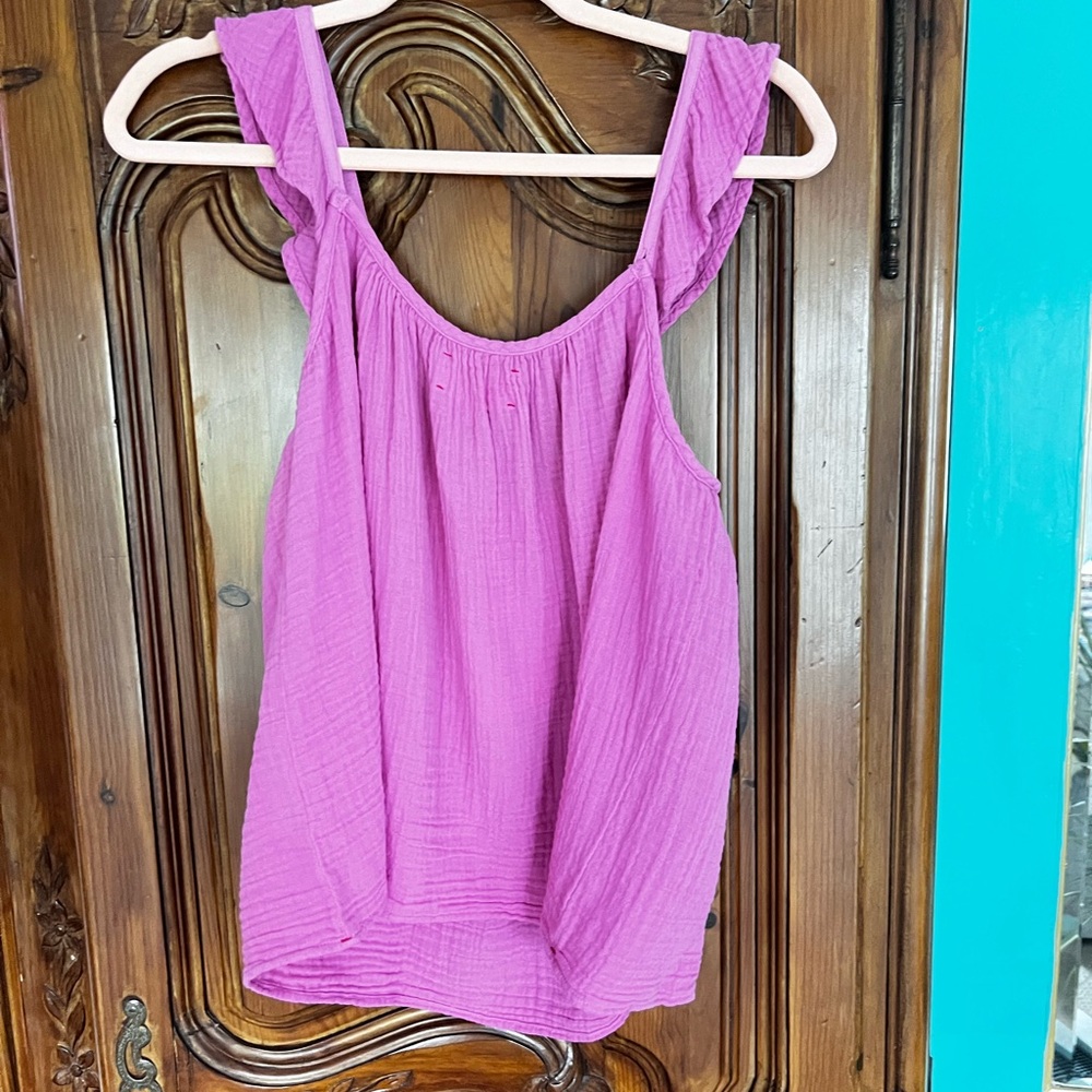 Xirena Top. Brand New. Size Large
